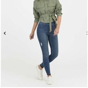 Spanx Distressed Skinny Jeans Size XS